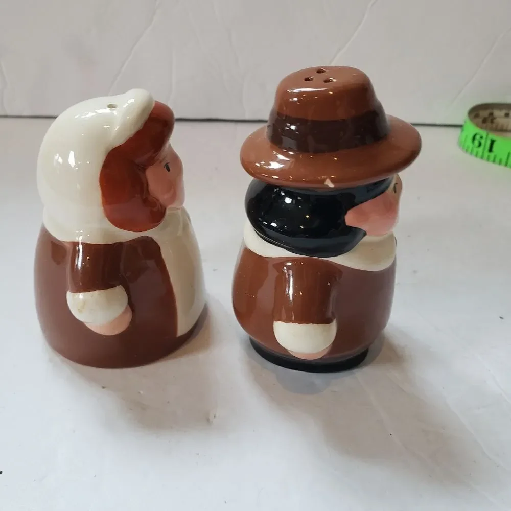New Publix Pilgrim Salt & Pepper Shakers